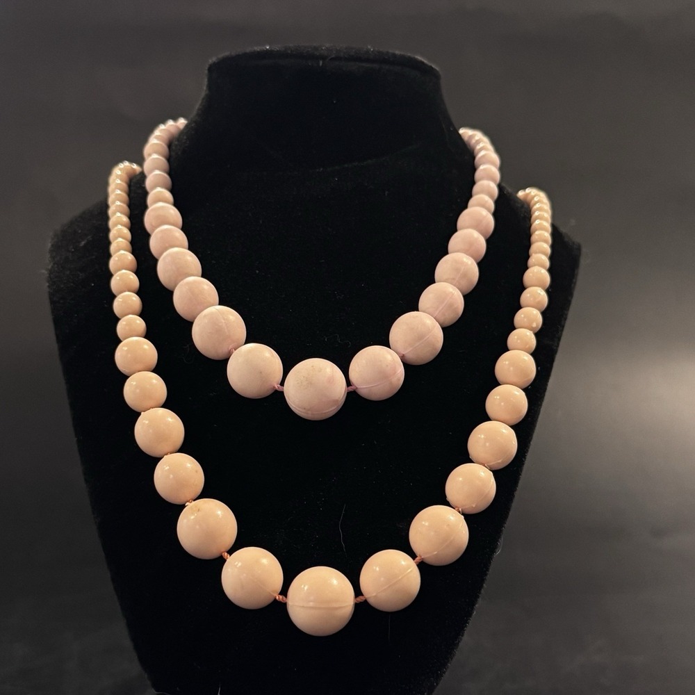 Vintage Costume Jewelry Necklaces Lot of 2 Graduating Faux Pearls Pink Peach